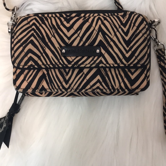 Vera Bradley Organizer - Picture 3 of 9